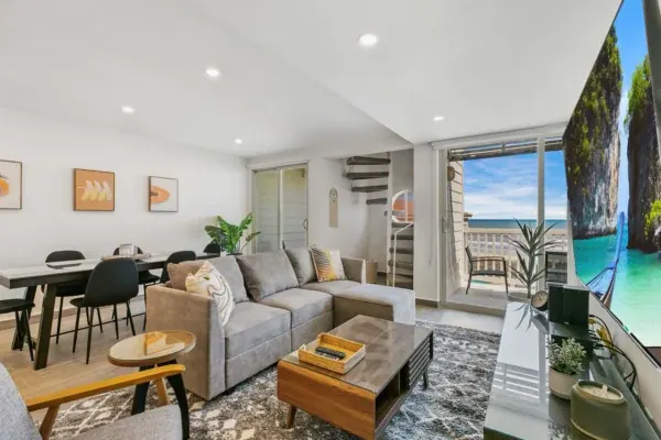 Steps to Beach, Pools,Hot Tubs, & Tennis Courts