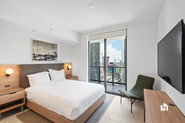 Luxe Condo w/ Partial Oceanview, Prime Location